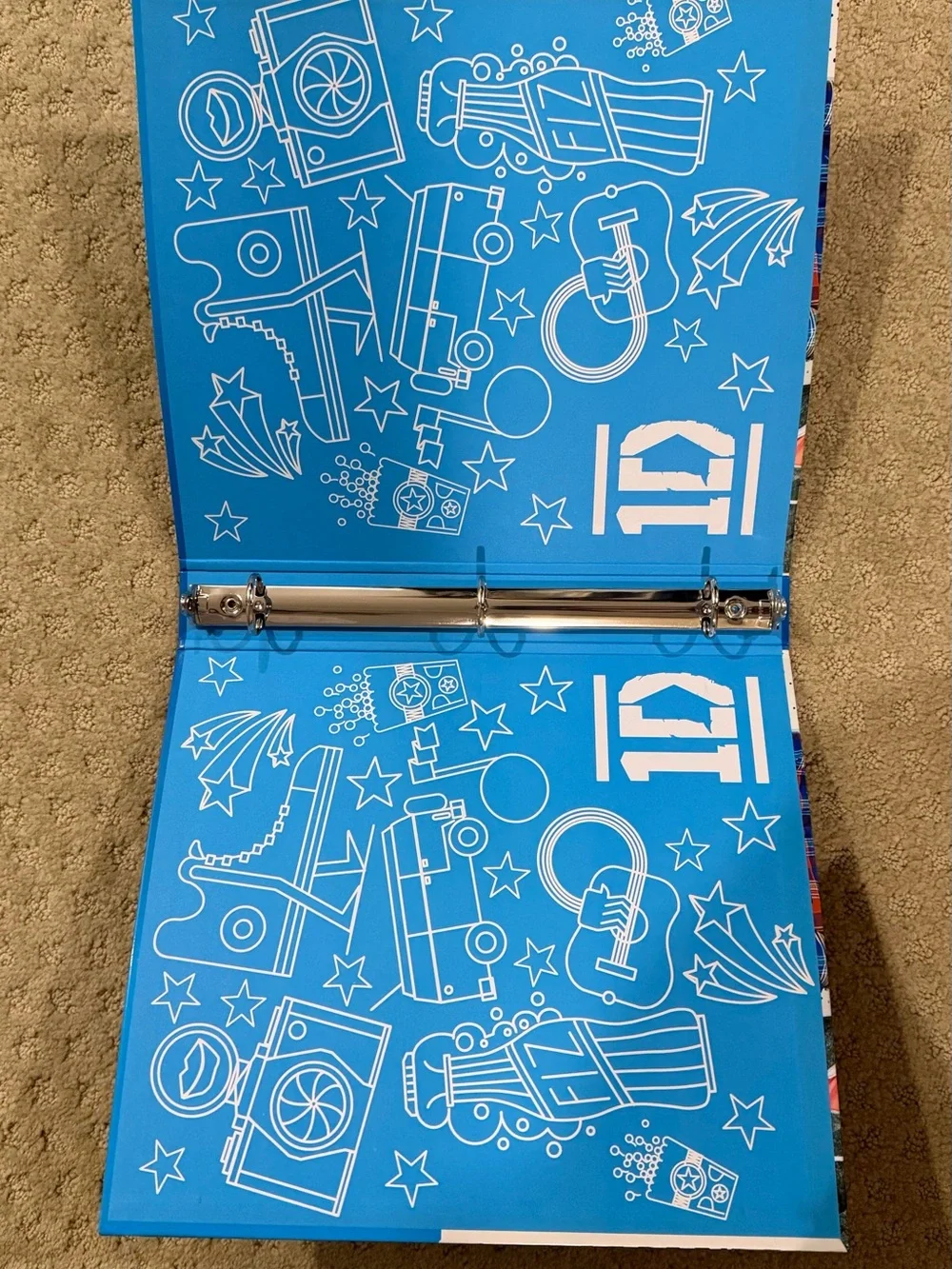 One Direction Binder and 8 Folders Bundle 1D